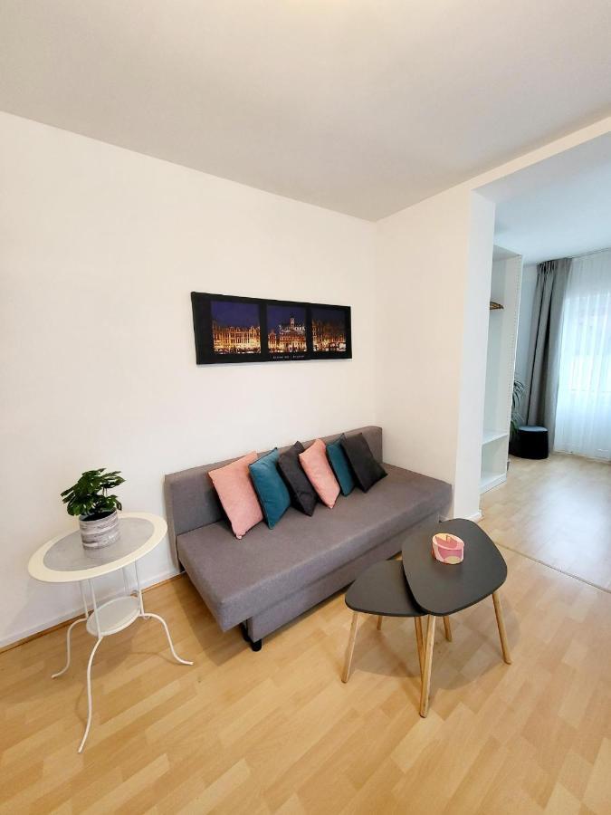 Studio Alicia, Idealement Situe Etterbeek Exterior foto
