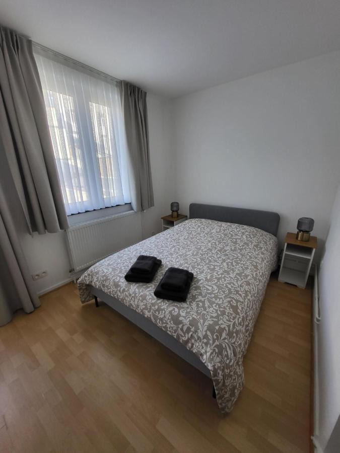 Studio Alicia, Idealement Situe Etterbeek Exterior foto
