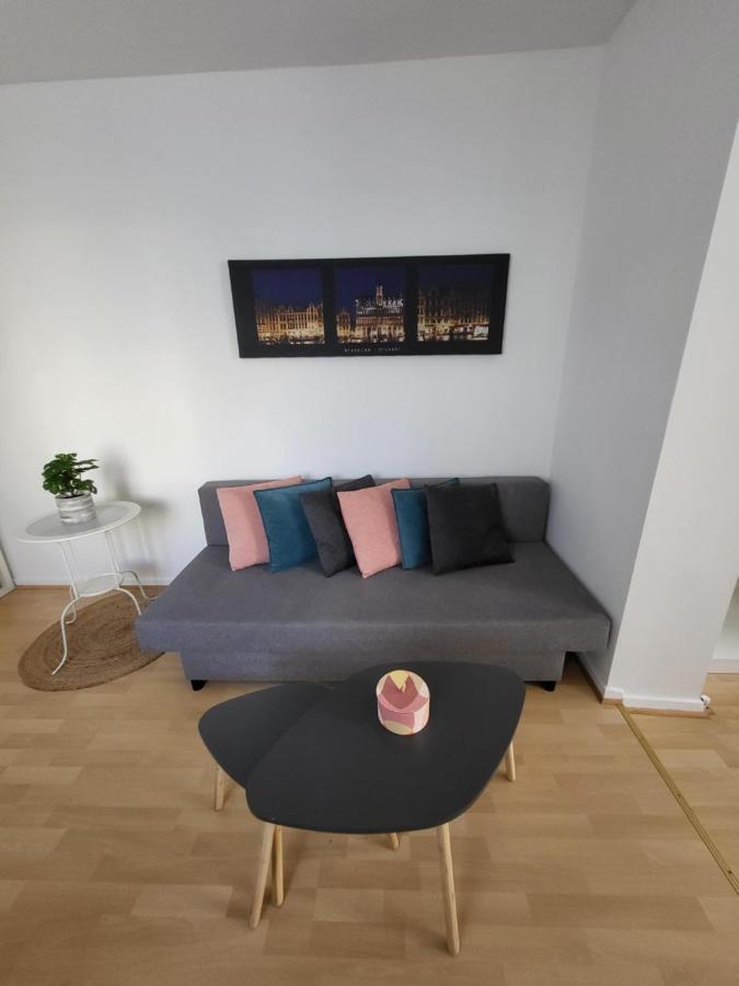 Studio Alicia, Idealement Situe Etterbeek Exterior foto