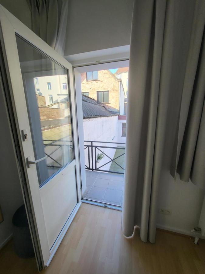 Studio Alicia, Idealement Situe Etterbeek Exterior foto